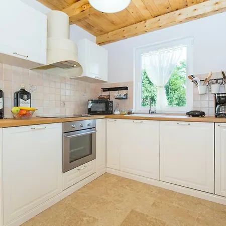 Small Old House カントリーハウス