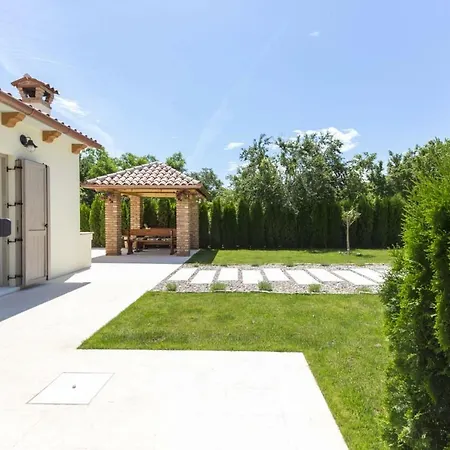 Small Old House カントリーハウス